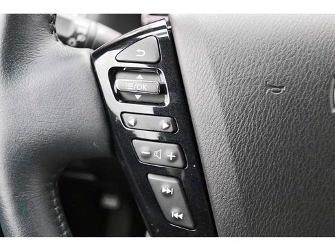 Used 2024 Nissan Armada SL w/ Cargo Package image 16