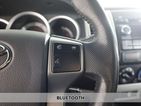 Used 2012 Toyota Tacoma PreRunner image 4