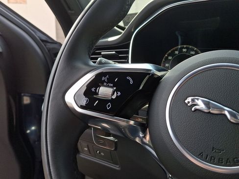 Used 2026 Jaguar F-PACE R-Dynamic S AWD/4WD image 21