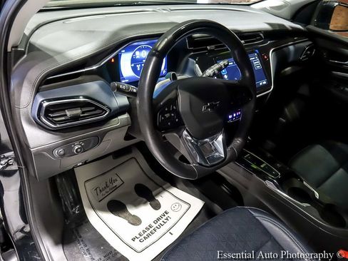Used 2023 Chevrolet Bolt EUV Premier w/ Sun & Sound Package FWD image 13