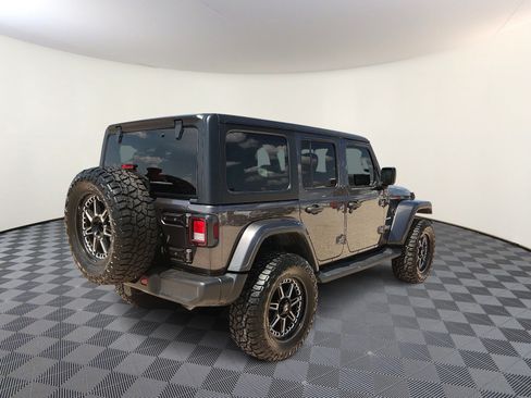 Used 2023 Jeep Wrangler Unlimited Sahara AWD/4WD image 4