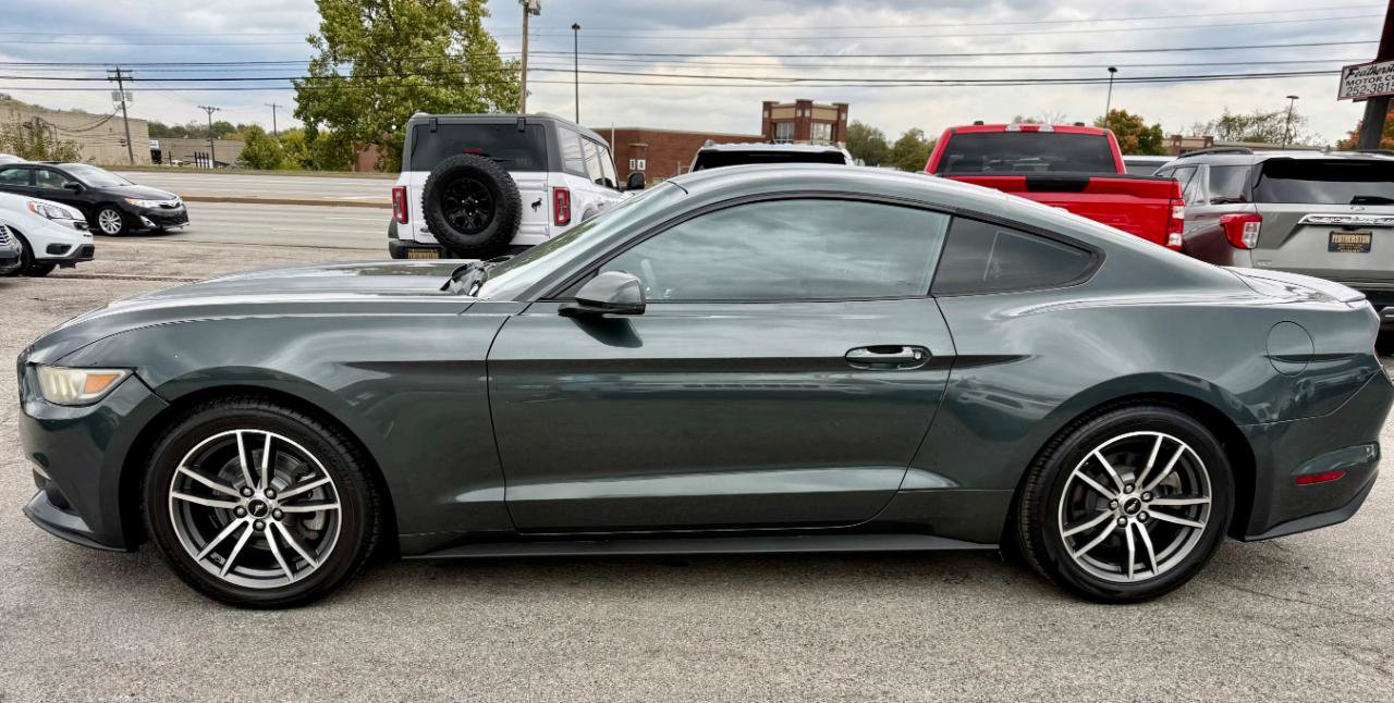 Used 2015 Ford Mustang Premium RWD image 5