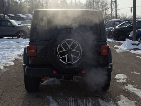 Used 2024 Jeep Wrangler Unlimited Rubicon image 4