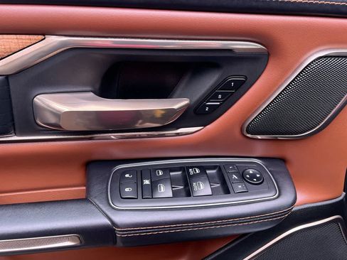 Used 2019 RAM 1500 Laramie Longhorn AWD/4WD image 13