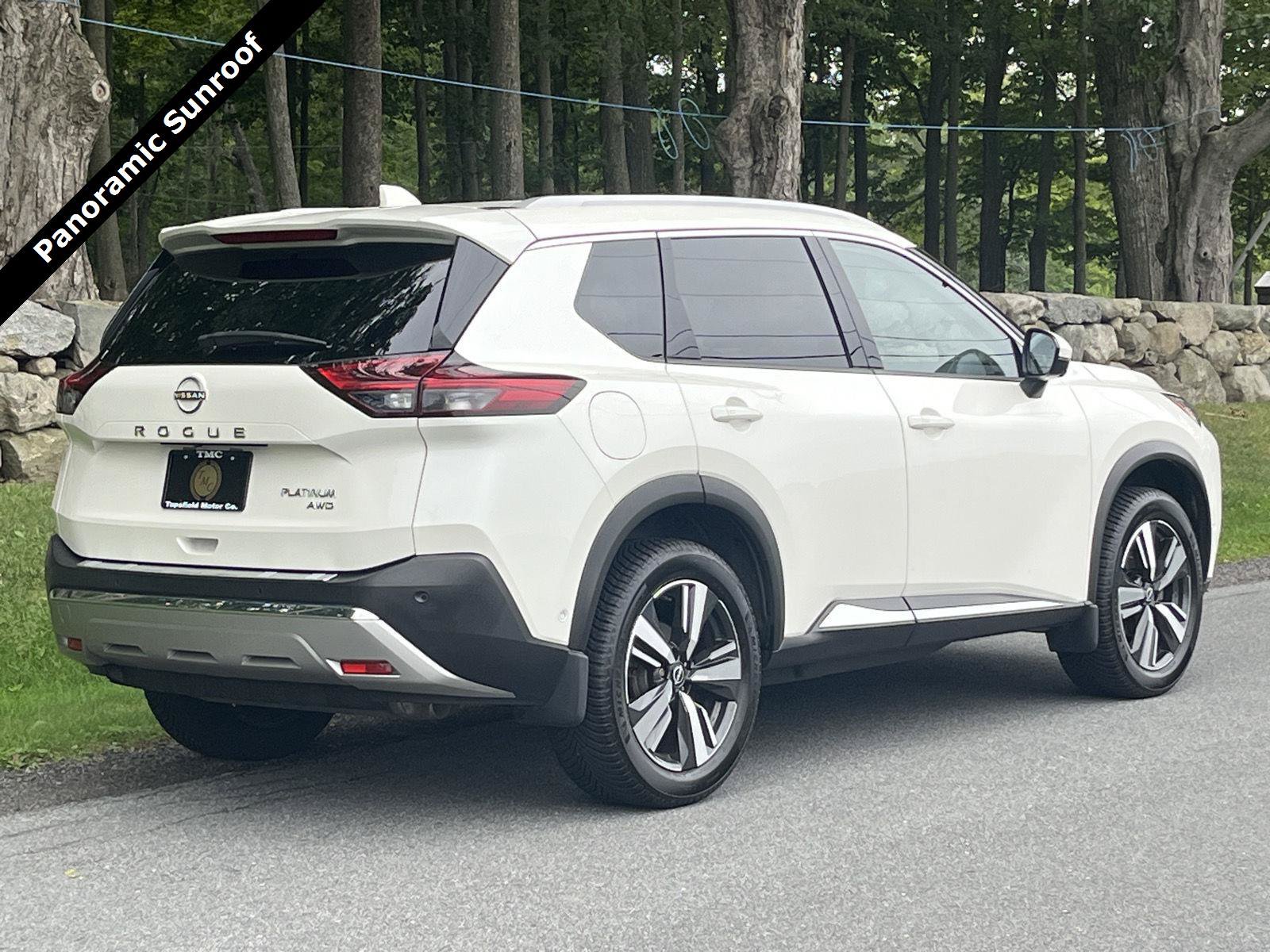 Used 2022 Nissan Rogue Platinum w/ Head-Up Display Package AWD/4WD image 3