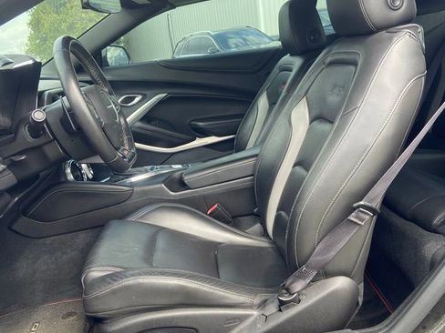 Used 2016 Chevrolet Camaro SS image 11
