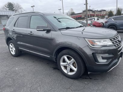 Used 2017 Ford Explorer XLT
