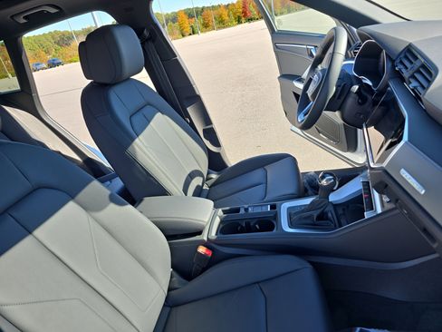 New 2025 Audi Q3 2.0T Premium image 10