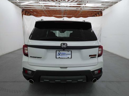 Certified 2023 Honda Passport TrailSport image 6