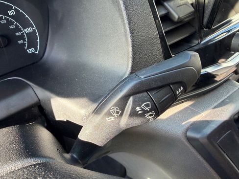 Used 2025 Ford Transit 350 XLT image 31