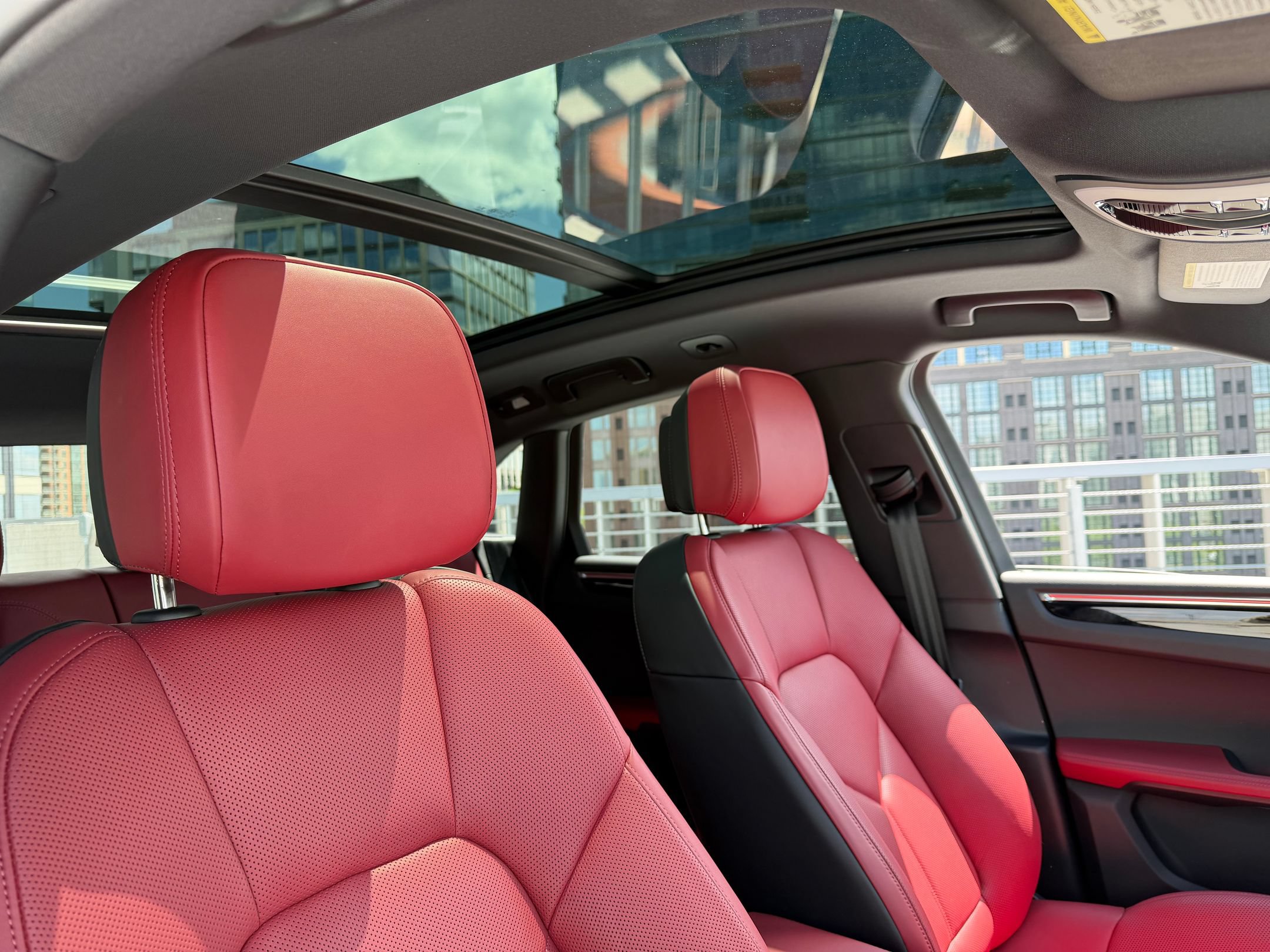 Certified 2026 Porsche Macan AWD/4WD image 13