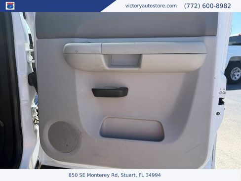 Used 2013 Chevrolet Silverado 2500 W/T AWD/4WD image 27