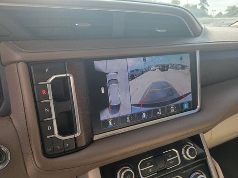 Used 2021 GMC Yukon XL Denali w/ Denali Ultimate Package image 21