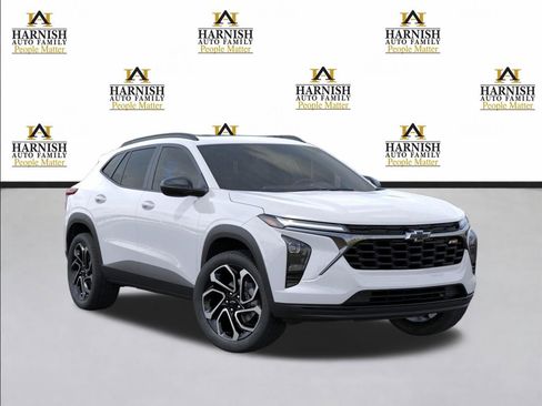 New 2026 Chevrolet Trax RS FWD image 7