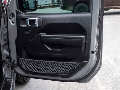 Used 2023 Jeep Wrangler Unlimited Sport AWD/4WD image 13