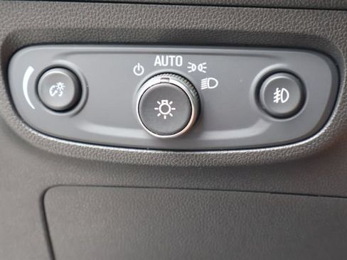 Used 2021 Buick Encore GX Select FWD image 23