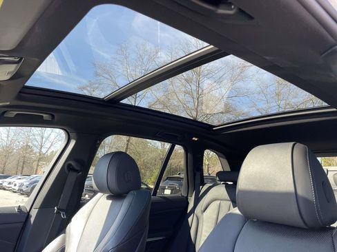 Used 2022 BMW X5 sDrive40i w/ Parking Assistance Package image 19