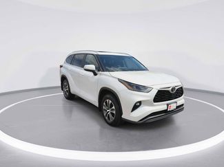 Certified 2026 Toyota Highlander XLE AWD/4WD video 2