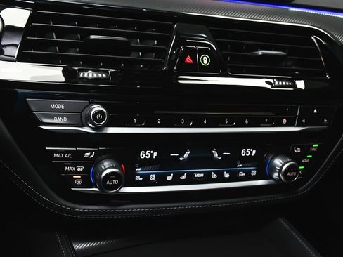 Used 2019 BMW M5 w/ Executive Package image 31