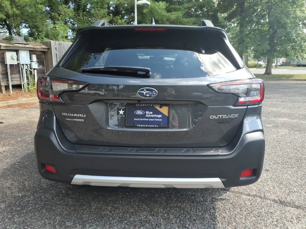 Used 2023 Subaru Outback Limited AWD/4WD image 3