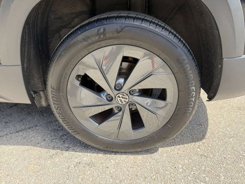Used 2025 Volkswagen Taos S FWD image 27