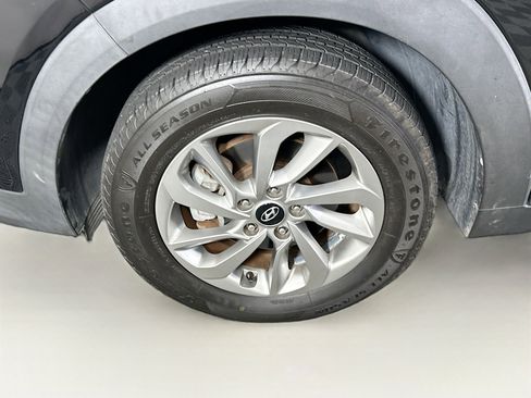 Used 2018 Hyundai Tucson SE image 11