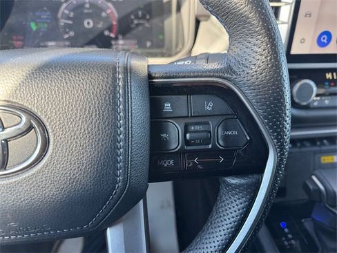 Used 2023 Toyota Tundra Platinum image 24