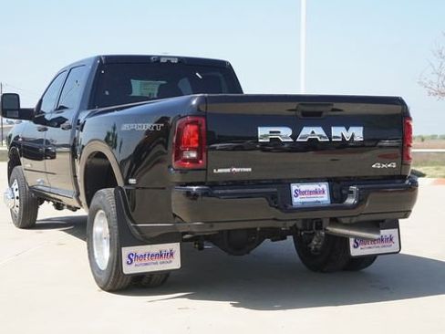 New 2026 RAM 3500 Big Horn image 7