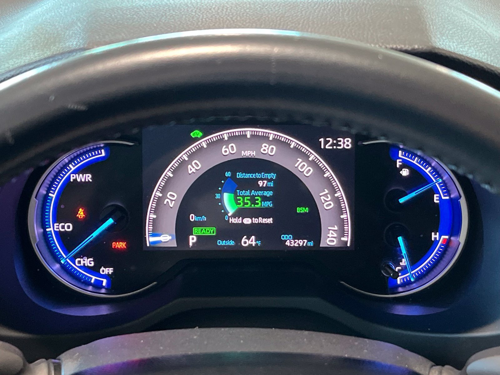 Used 2020 Toyota RAV4 XSE w/ XSE Grade Weather Package AWD/4WD image 29