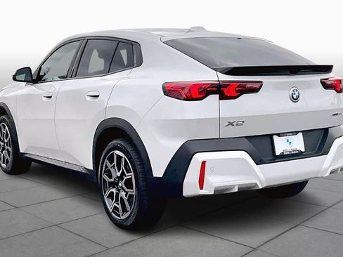 Certified 2025 BMW X2 xDrive28i image 12