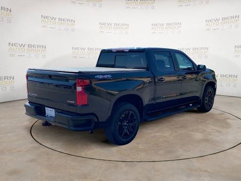 Used 2023 Chevrolet Silverado 1500 RST w/ Convenience Package II AWD/4WD image 5