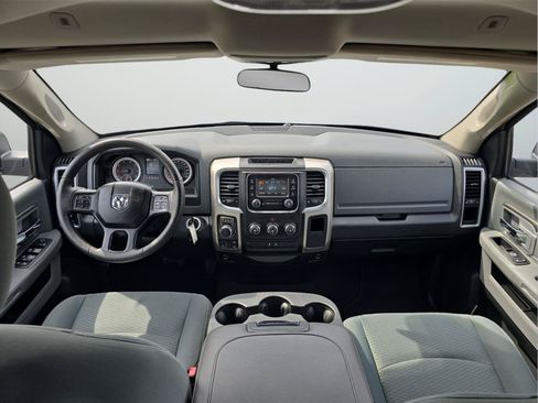 Used 2017 RAM 1500 Classic SLT AWD/4WD image 14