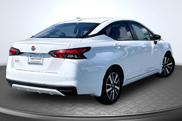 Used 2021 Nissan Versa SV FWD image 6