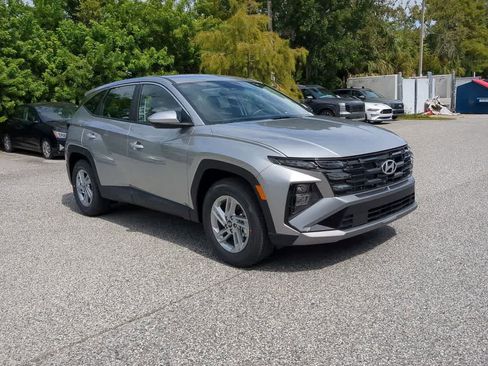 New 2026 Hyundai Tucson SE image 9