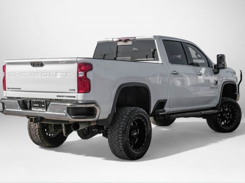 Used 2020 Chevrolet Silverado 2500 LTZ w/ LTZ Premium Package image 6