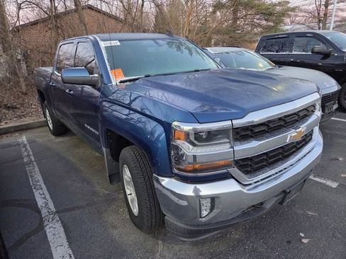 Used 2018 Chevrolet Silverado 1500 LT w/ All Star Edition image 3