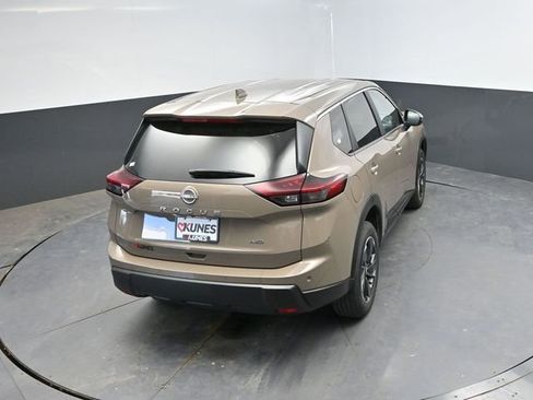Used 2025 Nissan Rogue SV AWD/4WD image 45