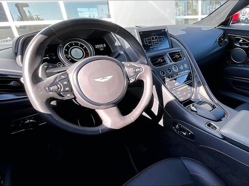 Used 2023 Aston Martin DB11 Coupe RWD image 13