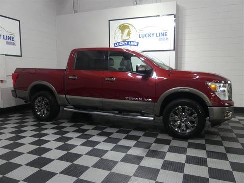 Used 2019 Nissan Titan Platinum Reserve AWD/4WD image 6