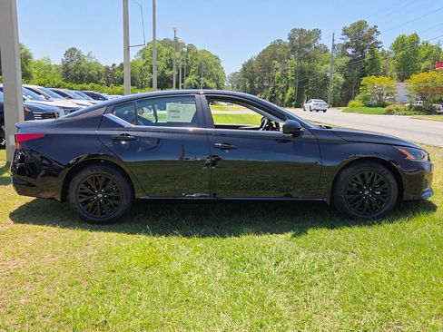New 2026 Nissan Altima 2.5 SV FWD image 13