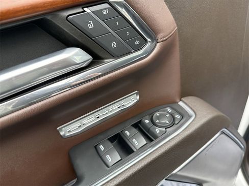 Used 2023 GMC Sierra 1500 Denali image 13
