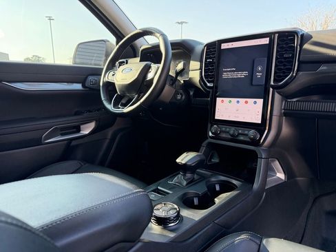 Certified 2024 Ford Ranger Lariat w/ FX4 Off-Road Package image 11