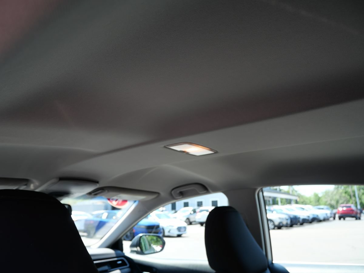 Used 2020 Toyota Camry LE w/ Fleet Convenience Package FWD image 26