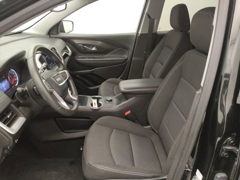 Used 2024 GMC Terrain SLE AWD/4WD image 17