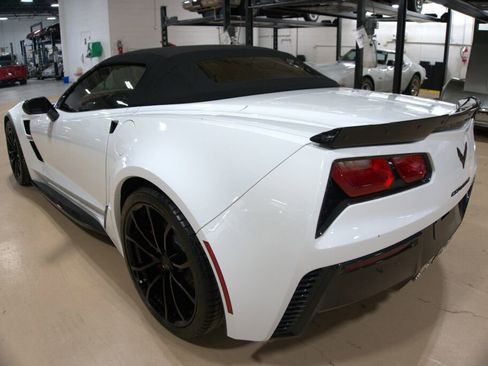 Used 2019 Chevrolet Corvette Grand Sport image 3