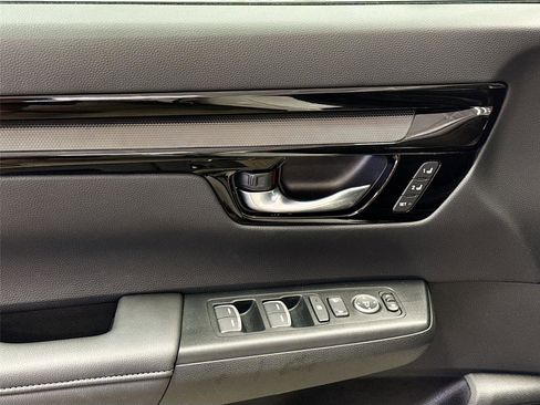 Used 2025 Honda CR-V EX-L image 17