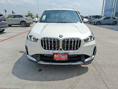 New 2026 BMW X1 xDrive28i w/ Technology Package AWD/4WD image 2