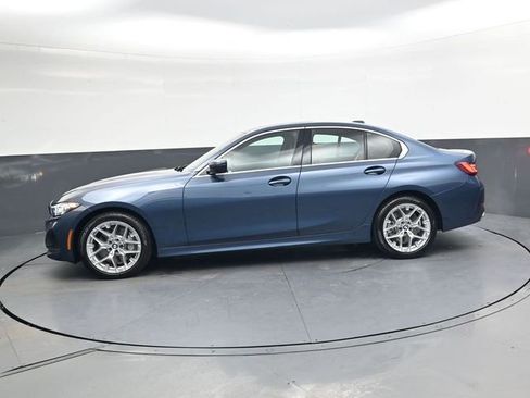 Used 2025 BMW 330i xDrive Sedan image 9