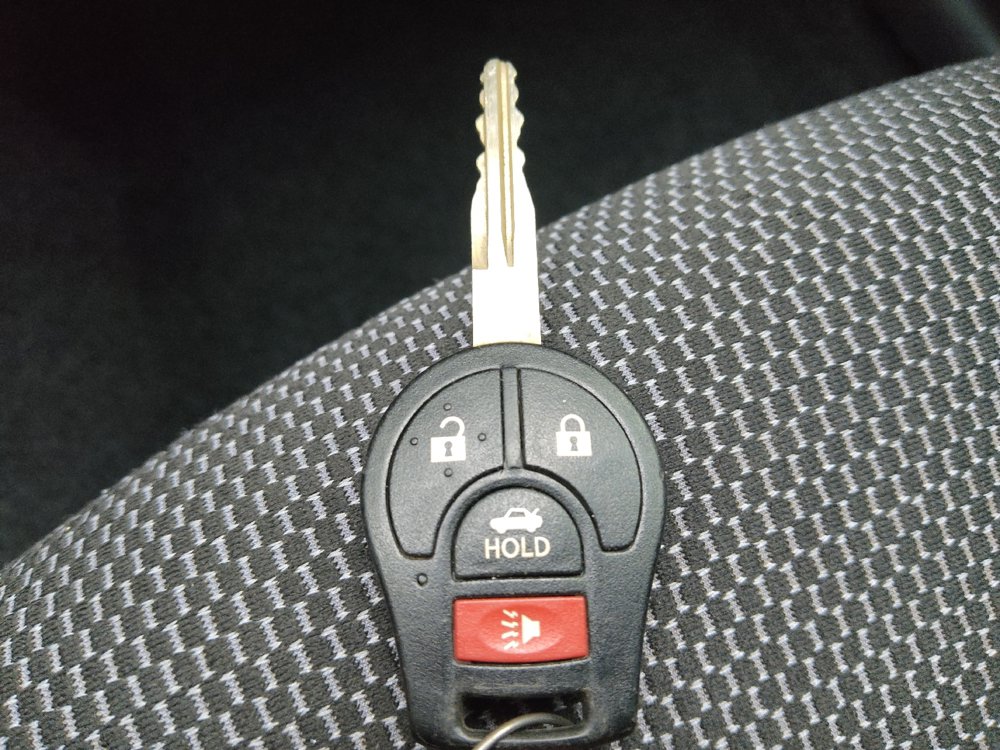 Used 2018 Nissan Versa SV FWD image 32