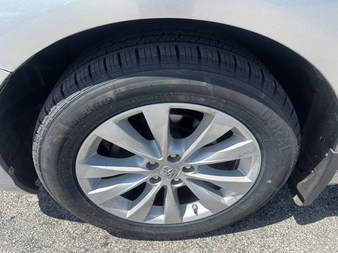 Used 2015 Toyota Venza XLE w/ XLE Premium Package AWD/4WD image 13